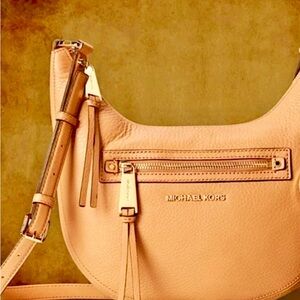 Michael Kors 100% Leather Crossbody Bag